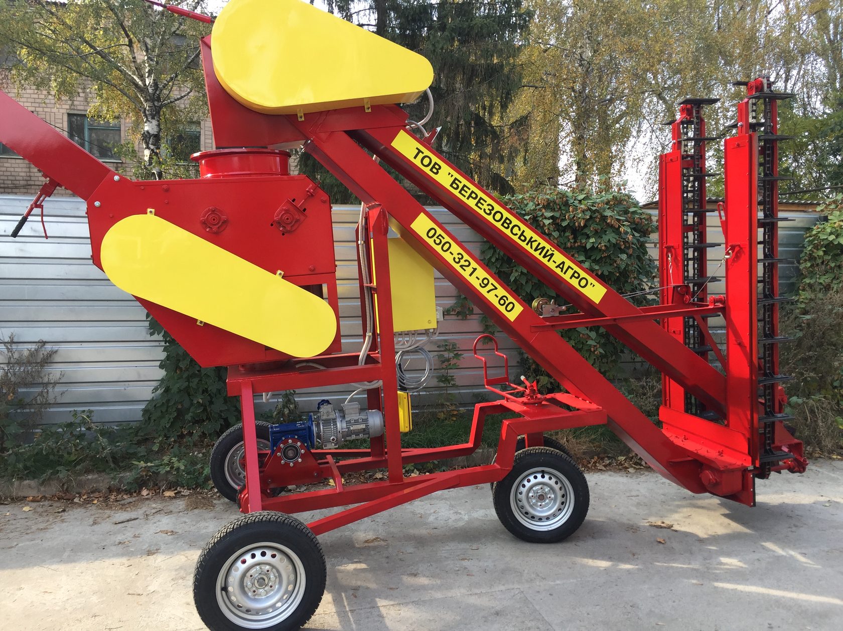Încărcător de cereale ZM-100