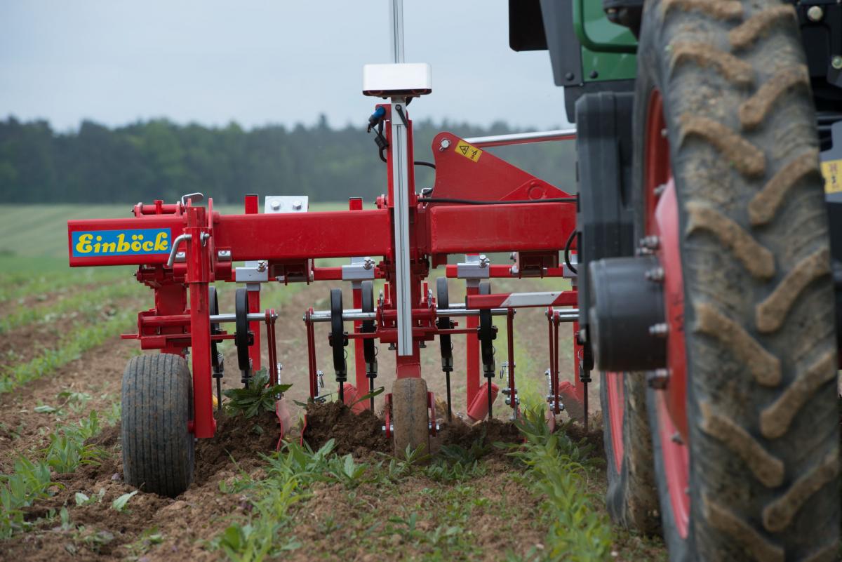 Sistem de control automat folosind camera ROW-GUARD.